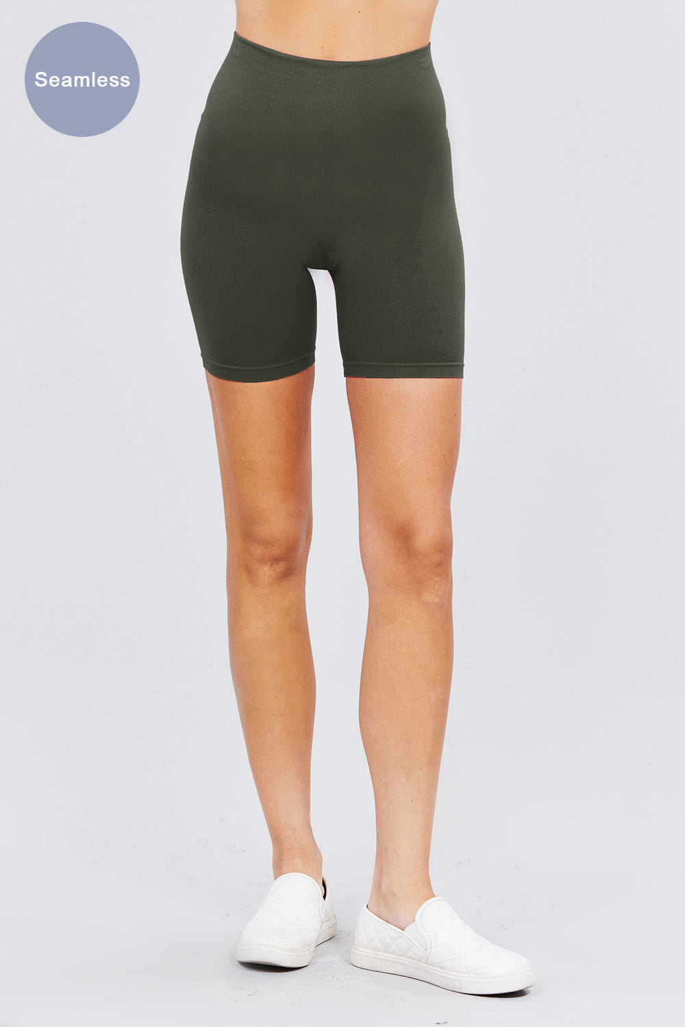 SEAMLESS SHORT
